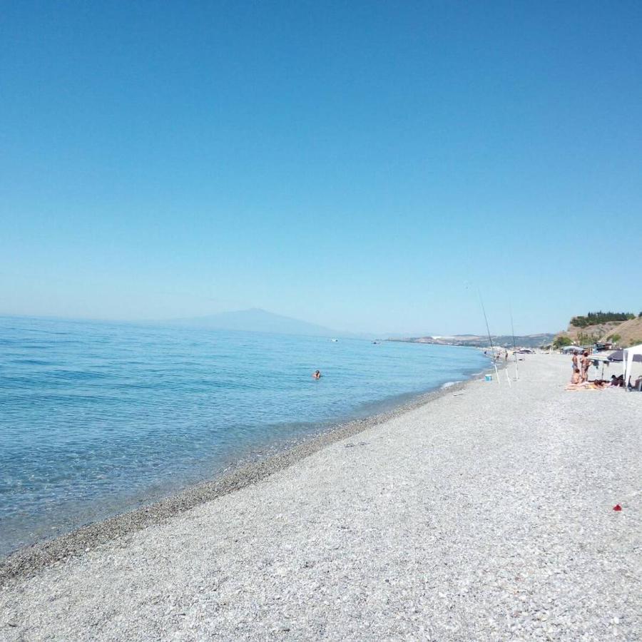 Monolocale Delux, Nel Centro Storico Ed A Pochi Passi Dal Mare Bed & Breakfast Condofuri Marina Bagian luar foto